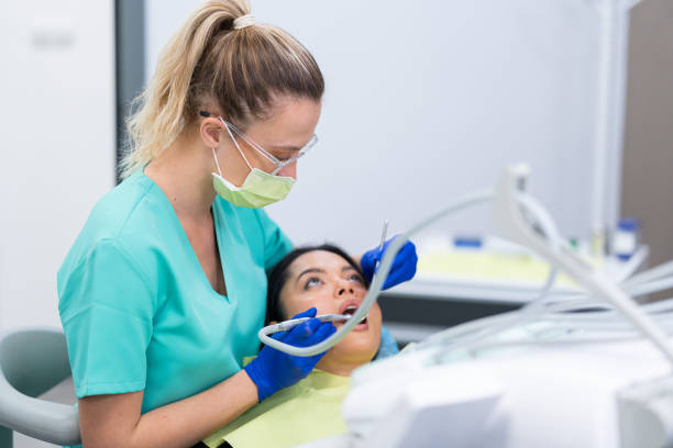 Best Emergency Root Canal Treatment in Coyne Center, IL